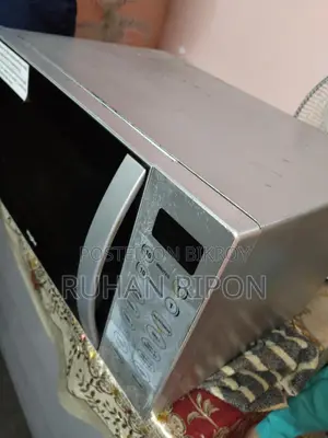 একটি মাইক্রোওভেন জরুরি বিক্রি করা হবে।