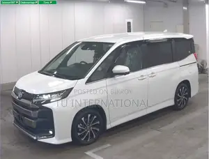 Toyota Noah S-Z PACKAGE HYBRID 2022