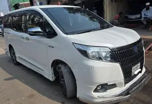 Toyota Esquire Noah Gi Hybrid Pkg 2017