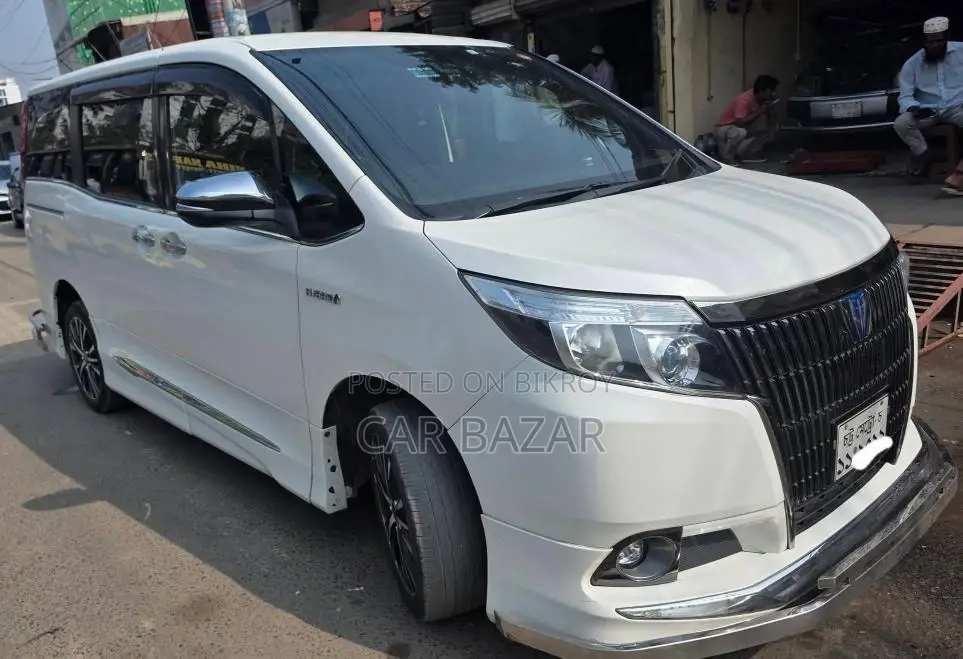 Toyota Esquire Noah Gi Hybrid Pkg 2017