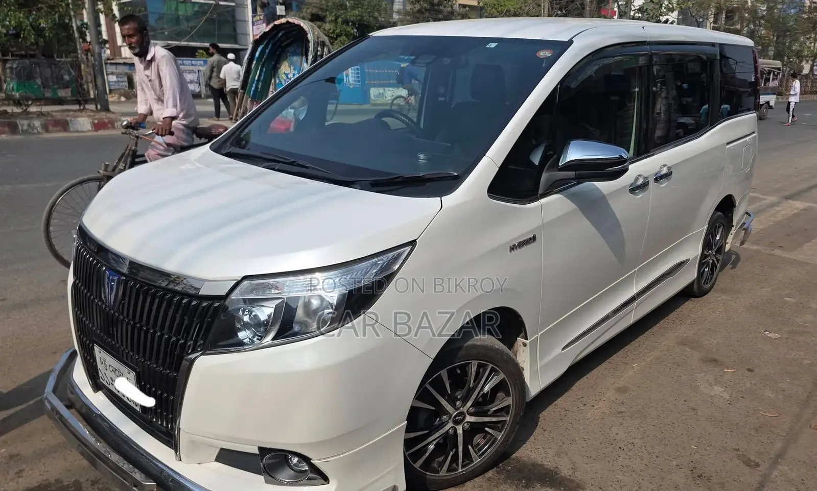 Toyota Esquire Noah Gi Hybrid Pkg 2017