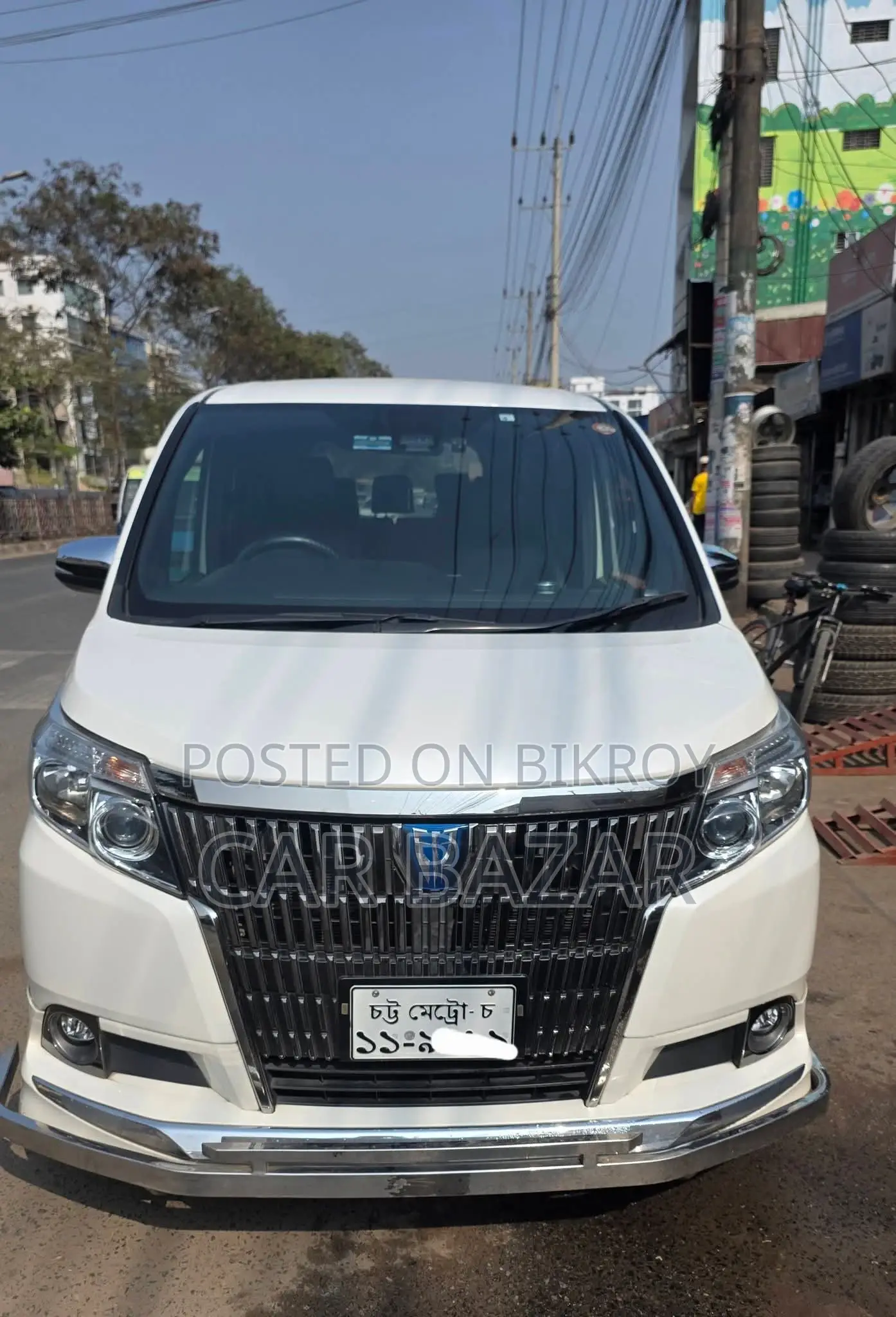 Toyota Esquire Noah Gi Hybrid Pkg 2017
