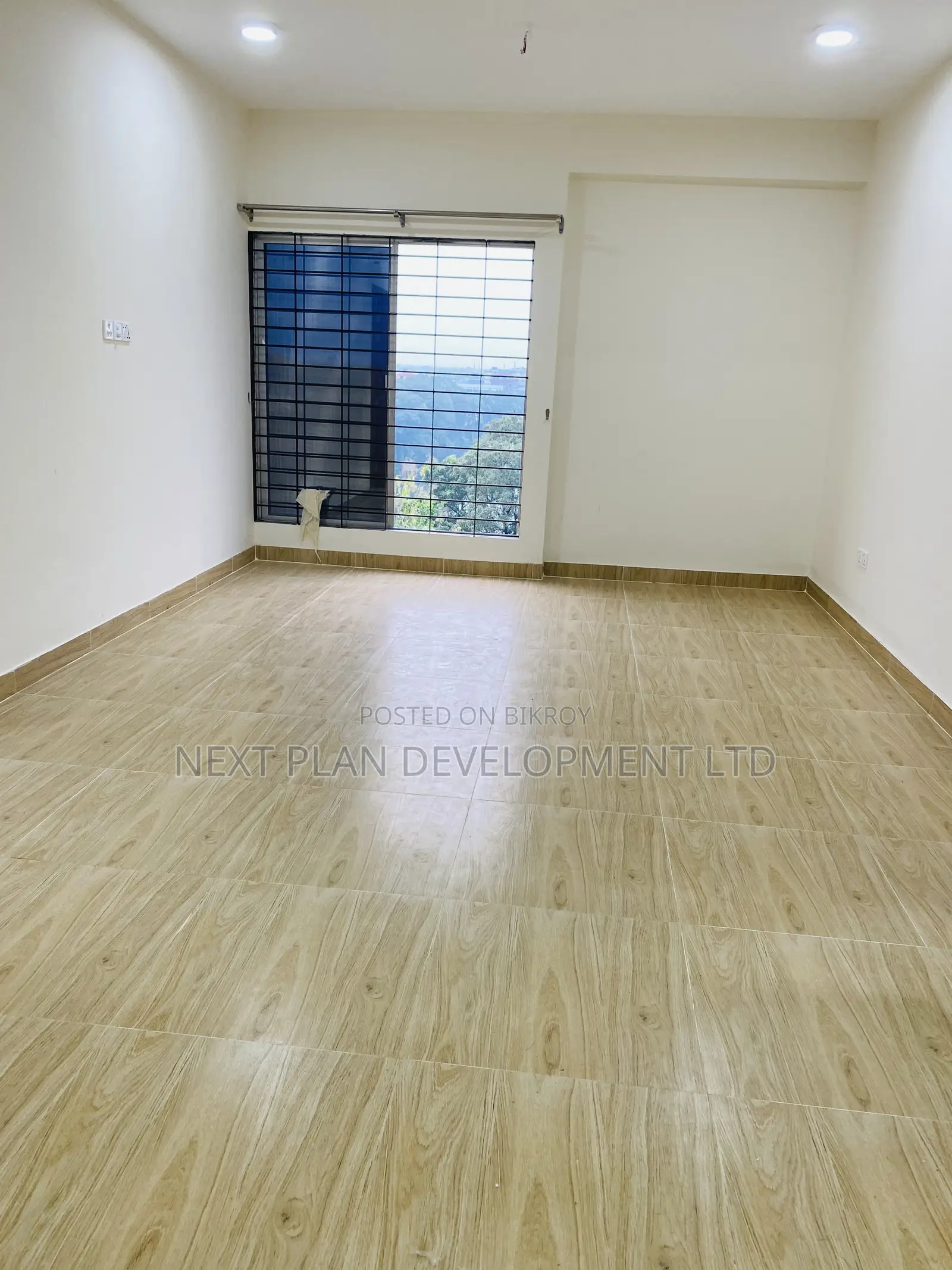 South-Facing 4-Bedroom Flat with Proportional Land Share for Sale