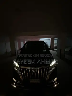 Toyota Esquire 2016