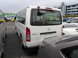 Toyota Hiace DX SINGLE AC 2020