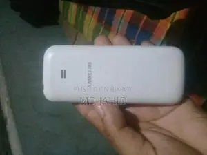 Samsung Guru Music 2 . (Used)