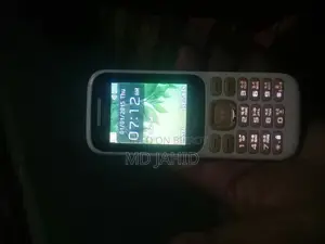 Samsung Guru Music 2 . (Used)