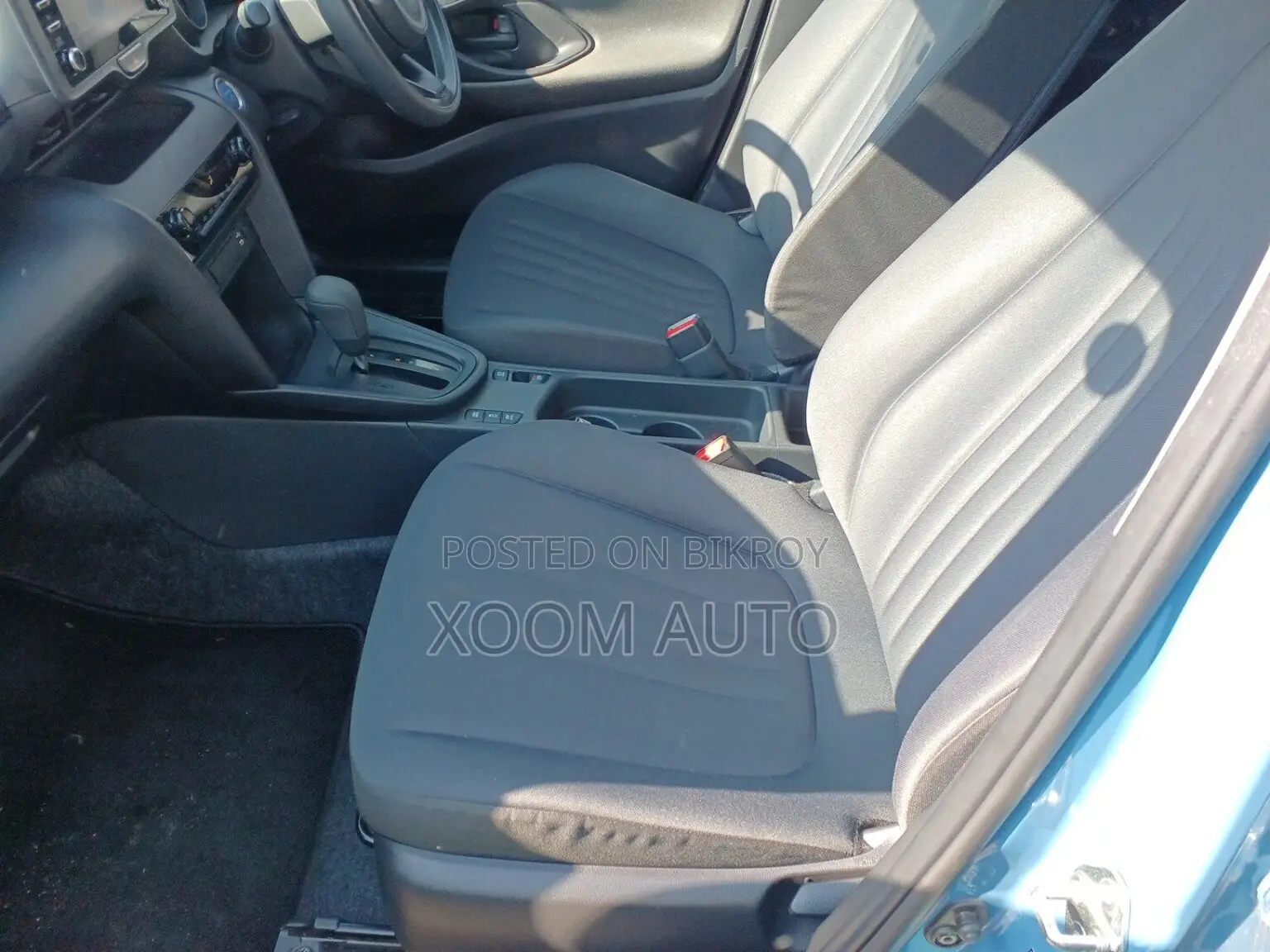 Toyota Yaris Cross X PKG BLUE COLOR 2021