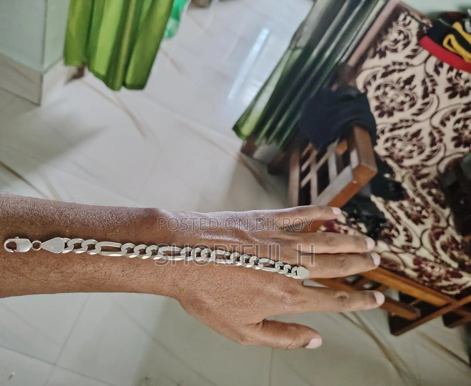Silver bracelet over 2 bhori