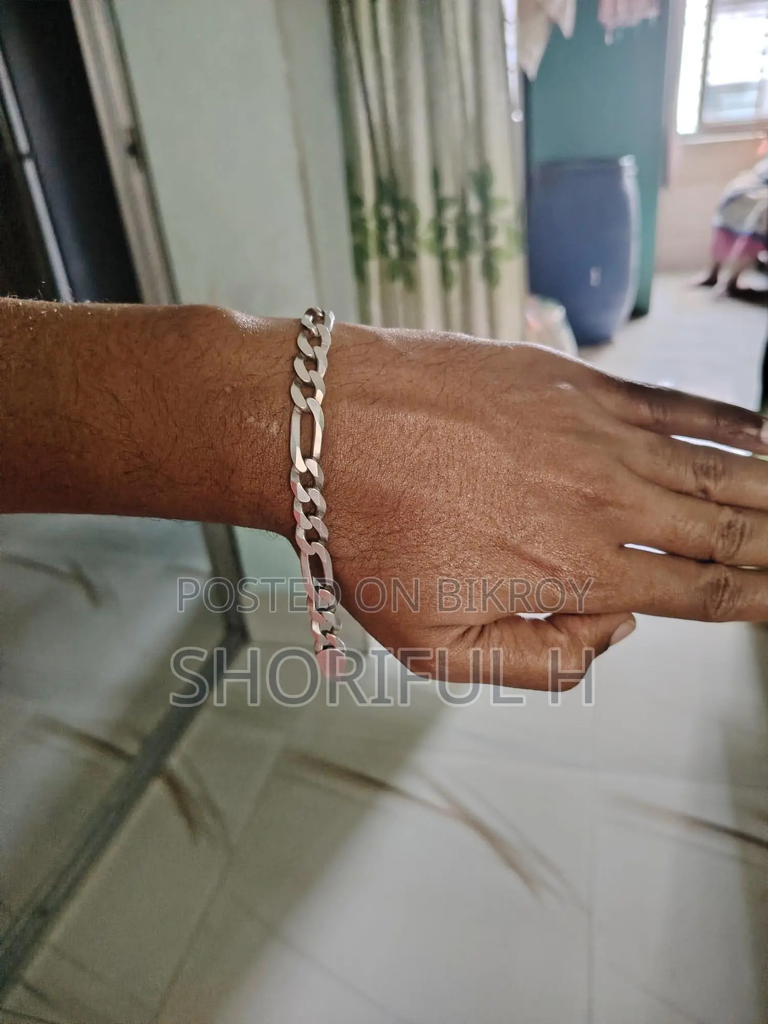 Silver bracelet over 2 bhori