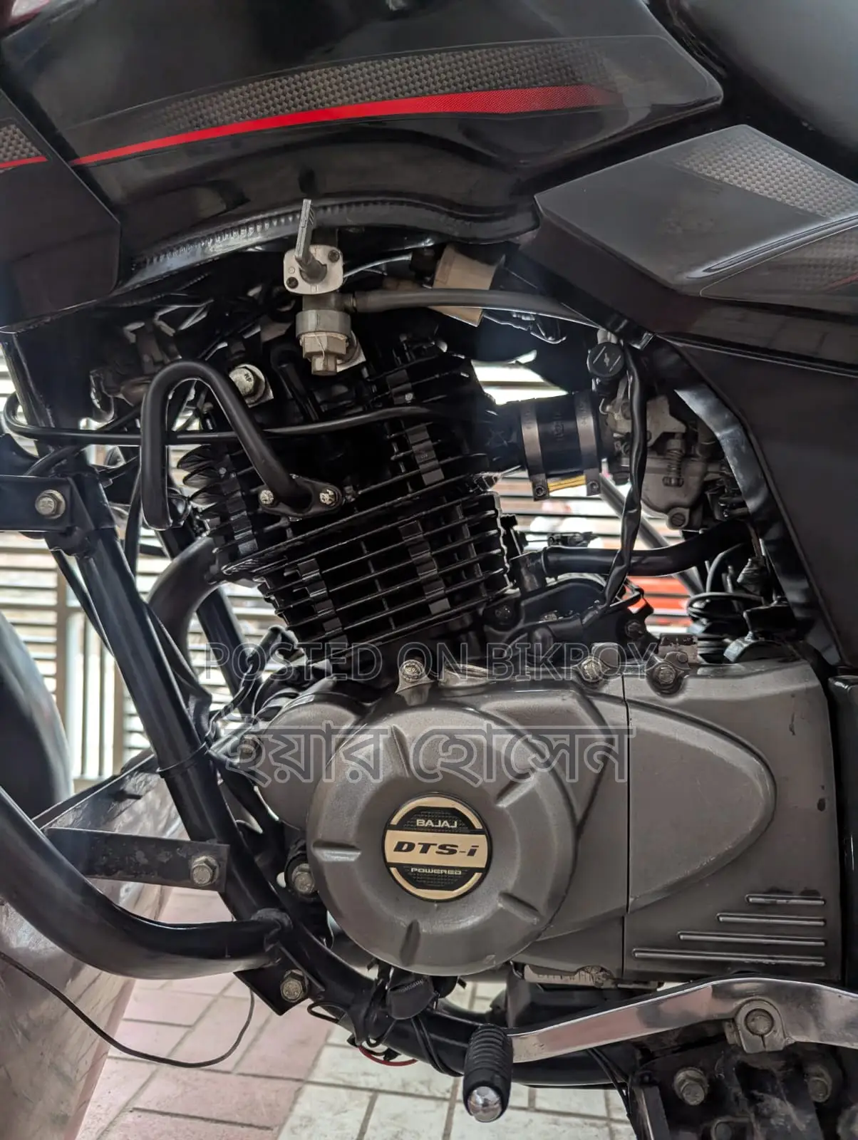 Bajaj Pulsar 150 . 2018