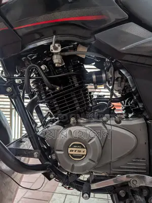 Bajaj Pulsar 150 . 2018