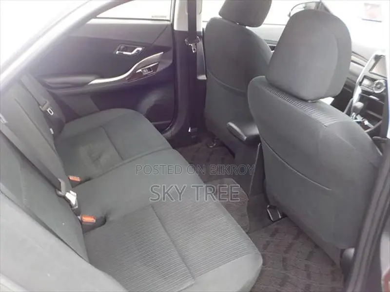 Toyota Premio F-L Package 2020