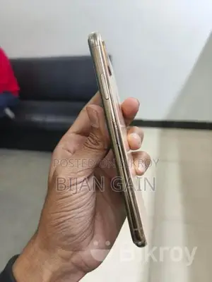 Apple iPhone XS (Used)