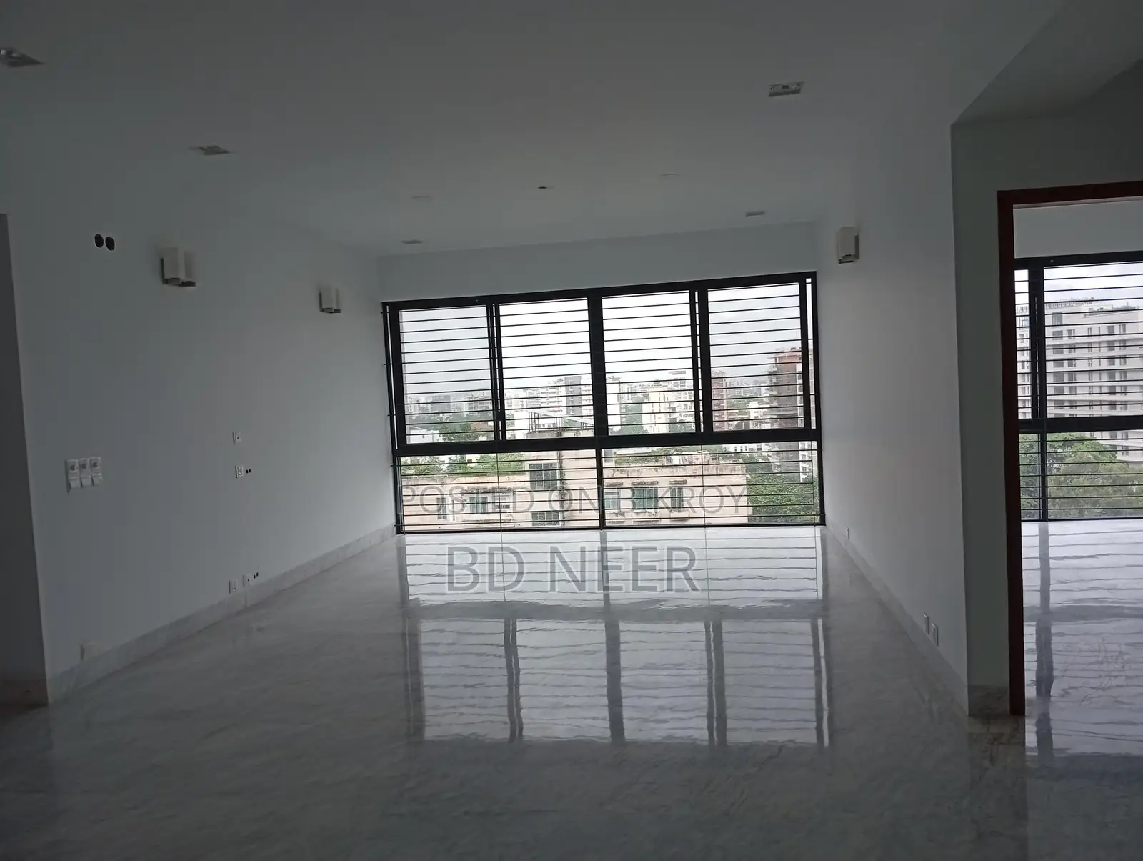 Duplex 8500 SqFt Gym Swimming pool 4 Bed Flat Rent in Gulshan-2 North
