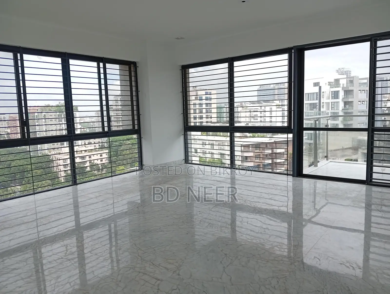 Duplex 8500 SqFt Gym Swimming pool 4 Bed Flat Rent in Gulshan-2 North