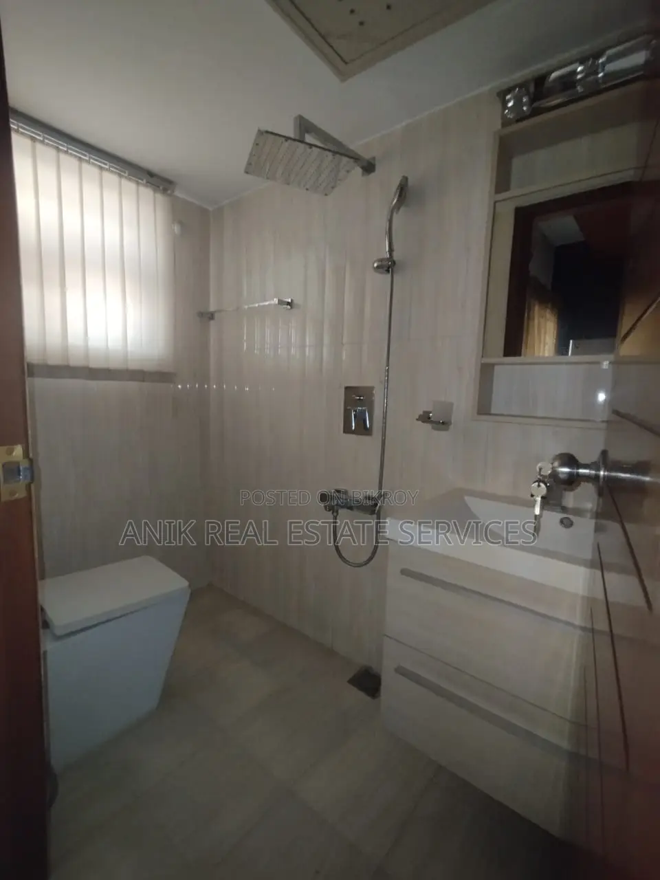 Duplex Good Quality 5000 Sft Full Farnised Flat Rent At Banani