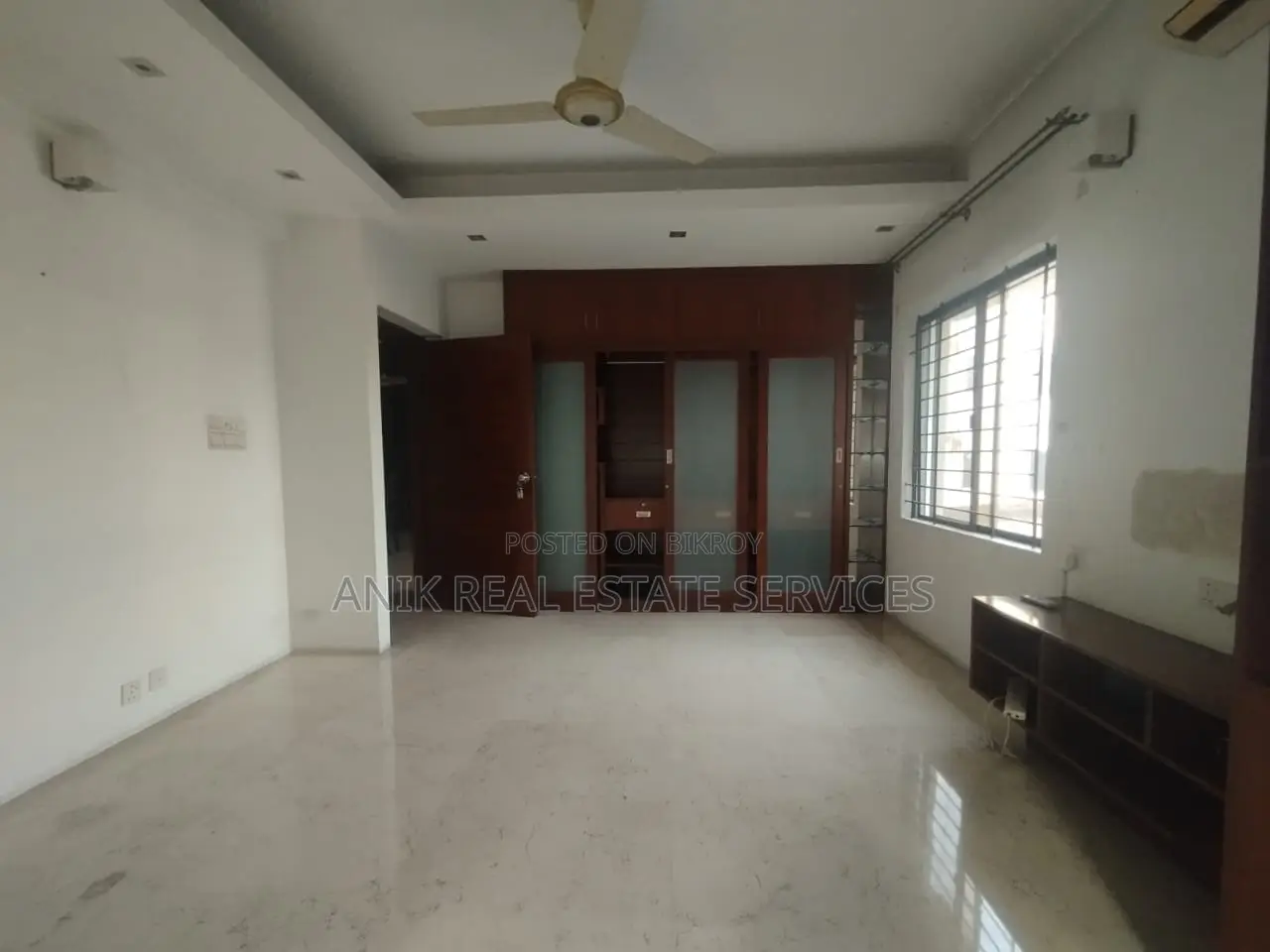 Duplex Good Quality 5000 Sft Full Farnised Flat Rent At Banani