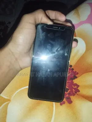 Apple iPhone XS (Used)