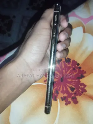 Apple iPhone XS (Used)