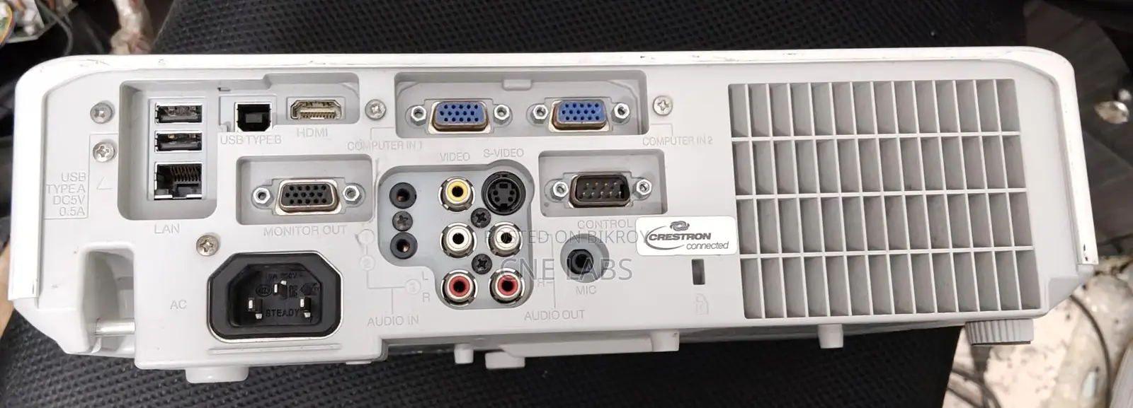 Hitachi CP-X2530WN 3LCD Projector