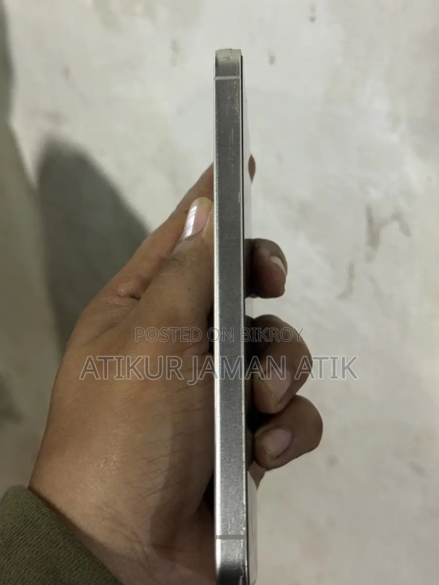 Samsung Galaxy S24 (ব্যবহৃত)