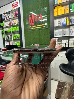 অ্যাপল আইফোন XS ২৫৬জিবি (ইউজড)