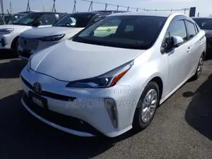Toyota Prius S Safety Plus 2021