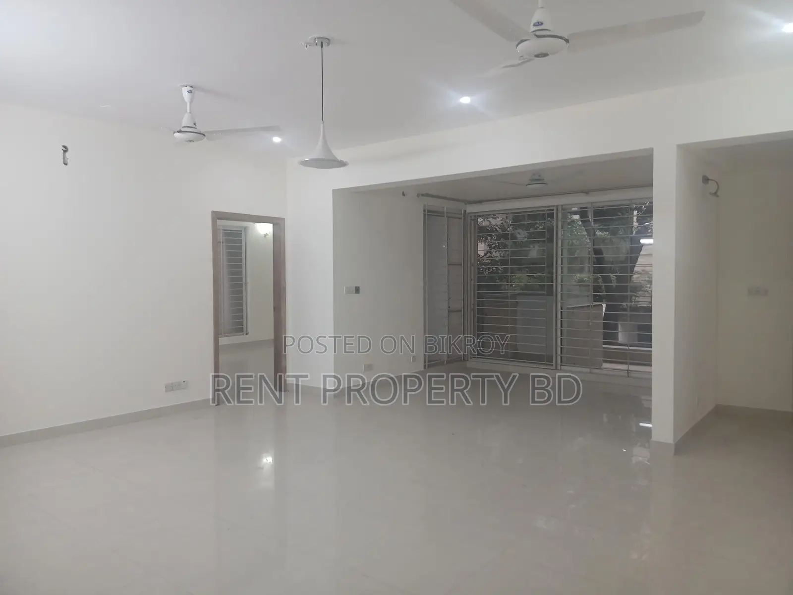 গুলশানে ২৯০০ বর্গফুটের ৩ বেডরুমের সুন্দর অ্যাপার্টমেন্ট ভাড়া হবে