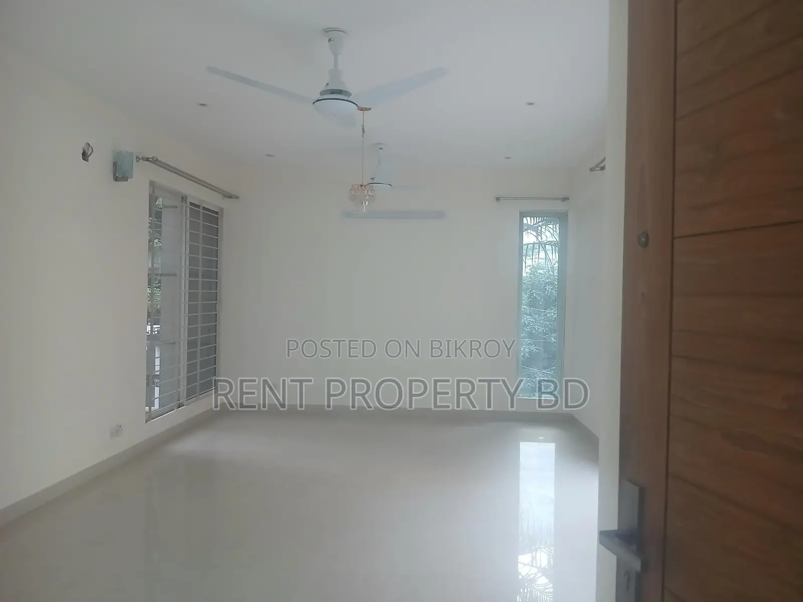 গুলশানে ২৯০০ বর্গফুটের ৩ বেডরুমের সুন্দর অ্যাপার্টমেন্ট ভাড়া হবে