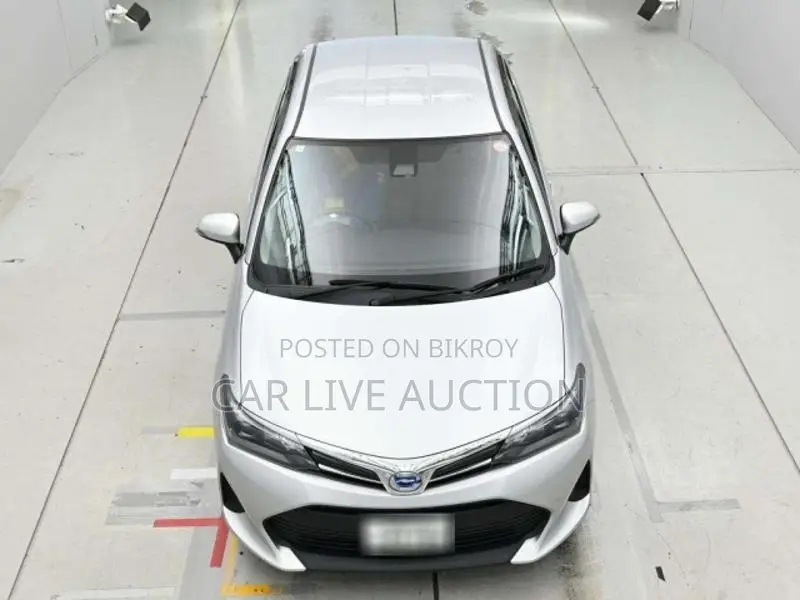 Toyota Axio HYBRID 2021