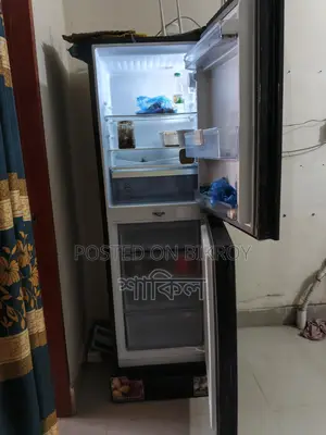 Singer Refrigerator Bottom Mounted