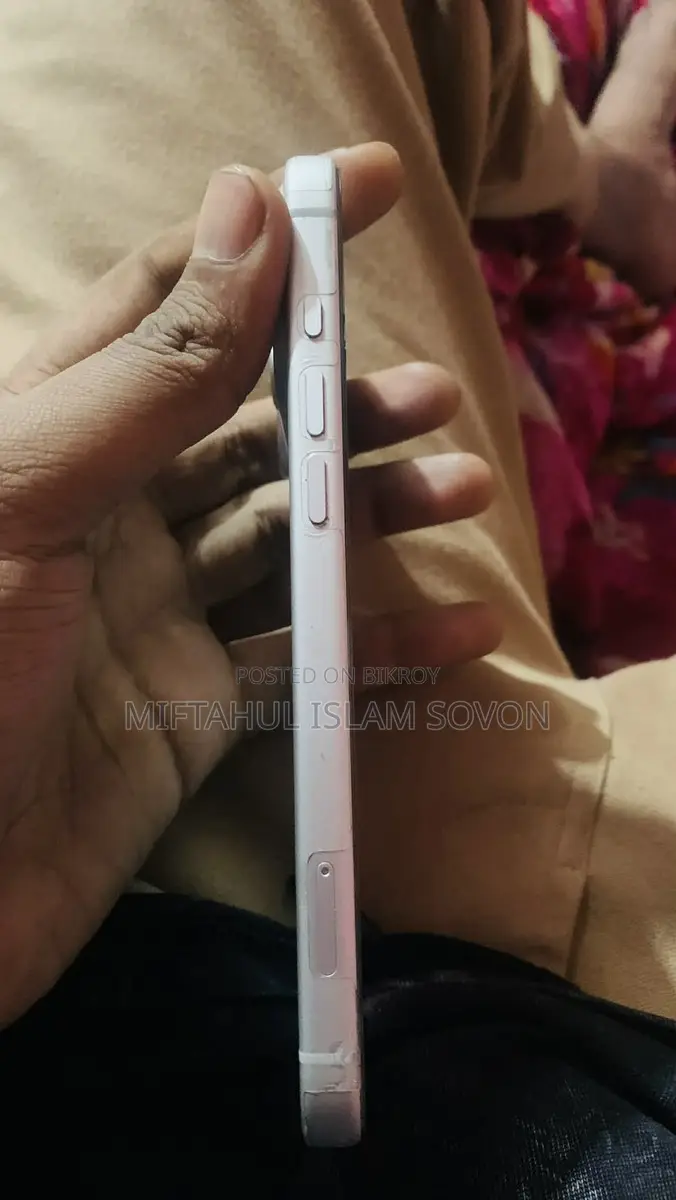Apple iPhone 17 Pro Max . (Used)