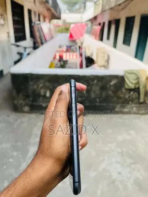 অ্যাপল আইফোন ১১ (ব্যবহৃত)