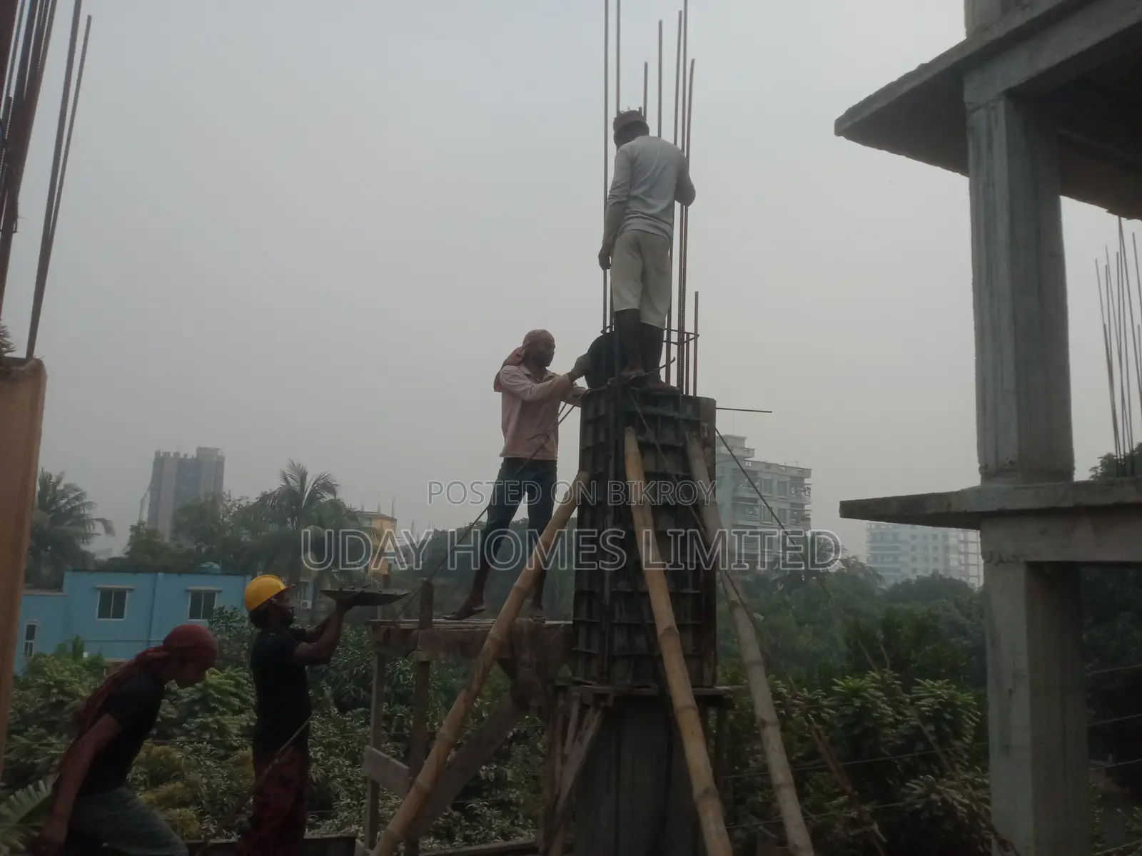 Build your own flat by sharing land in an under-construction building