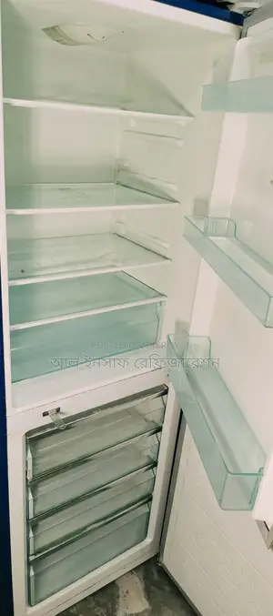 একটি যমুনা ৩৩৫ লিটার ফ্রিজ বিক্রি করা হবে