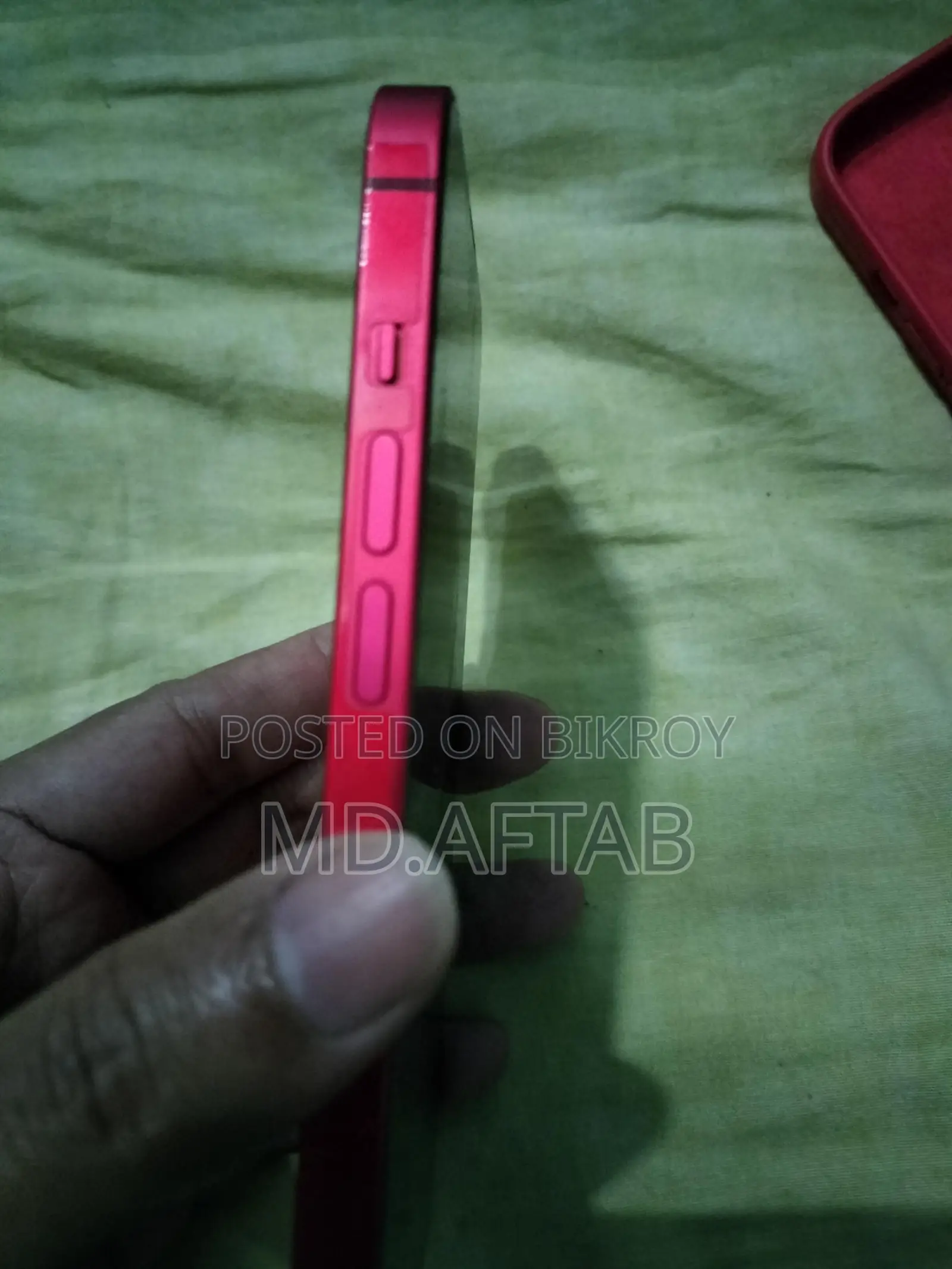 Apple iPhone 14 (Used)