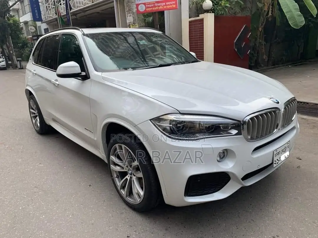 বিএমডব্লিউ এক্স৫ ২০১৭ সাদা