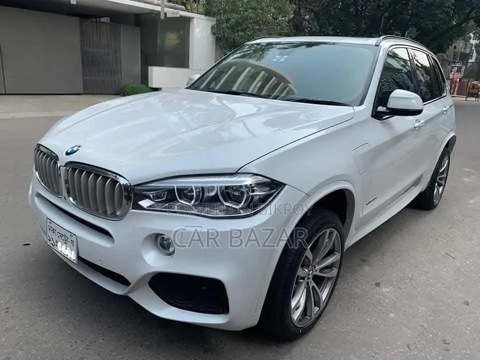 বিএমডব্লিউ এক্স৫ ২০১৭ সাদা