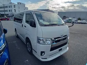 Toyota Hiace GL DUEL AC 2021