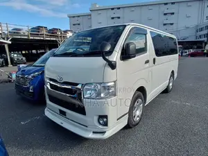 Toyota Hiace GL DUEL AC 2021