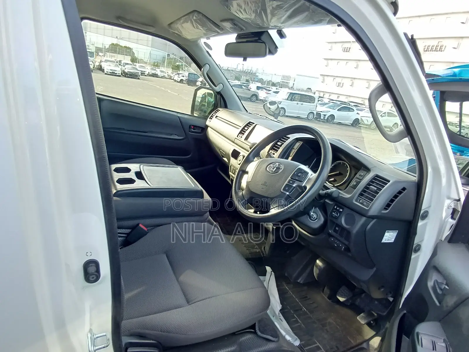 Toyota Hiace GL DUEL AC 2021