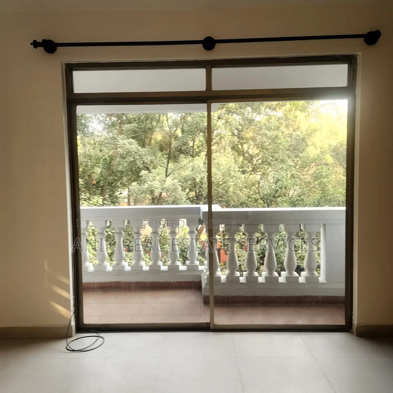 Good Quality Semi Furnished 3 Bedroom Flat Rent At Gulshan 2 North