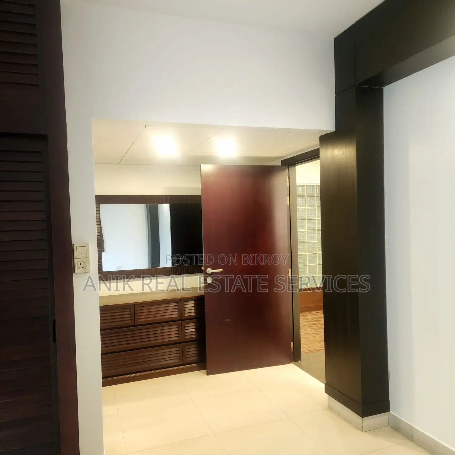 Good Quality Semi Furnished 3 Bedroom Flat Rent At Gulshan 2 North