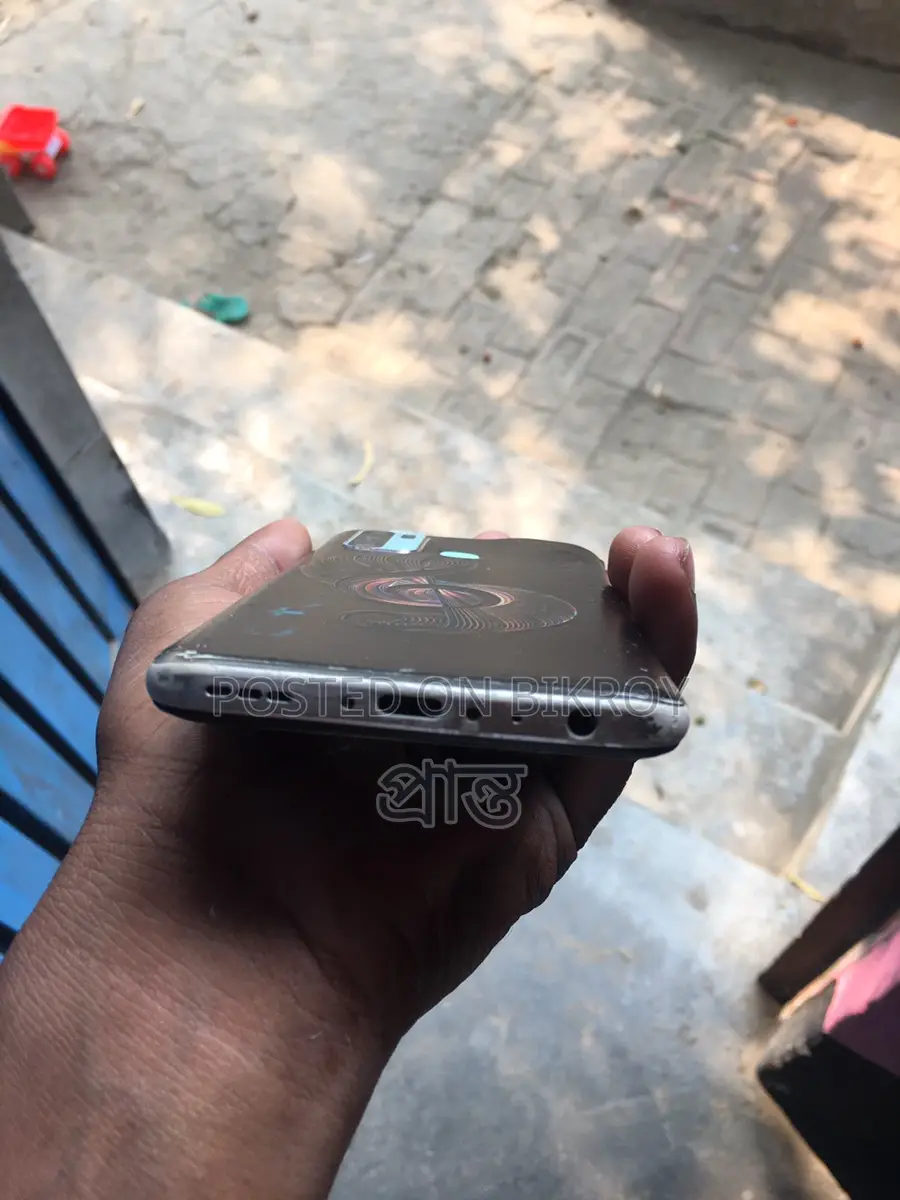 Vivo Y50 4/64 (Used)