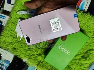 Oppo A3s 32 GB Pink
