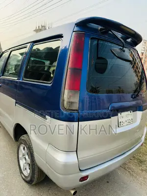 Toyota Noah KR 42 TownAce DX 2002