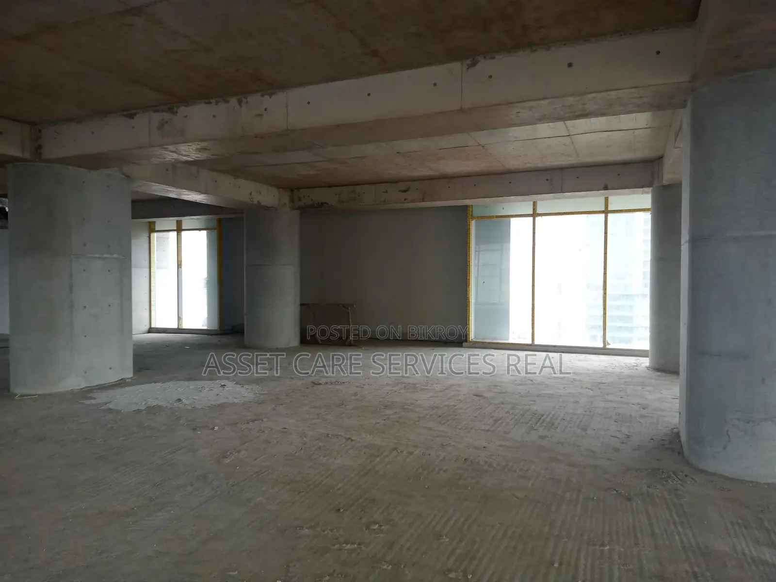 100% Commercial Open Space For Rent Gulshan Avenue