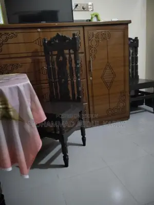 নতুন ডাইনিং টেবিল ও চেয়ার