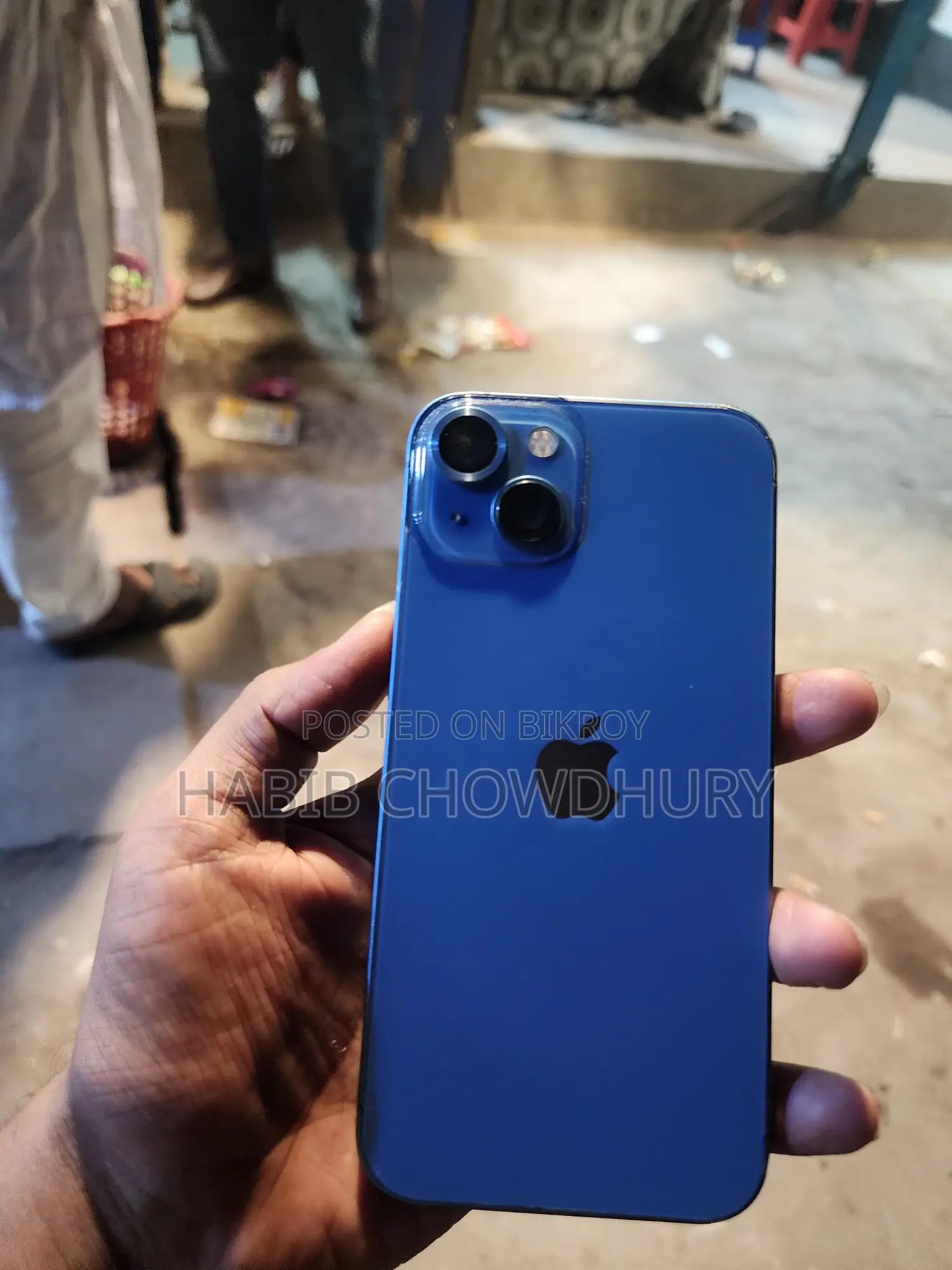 Apple iPhone 13 . (Used)